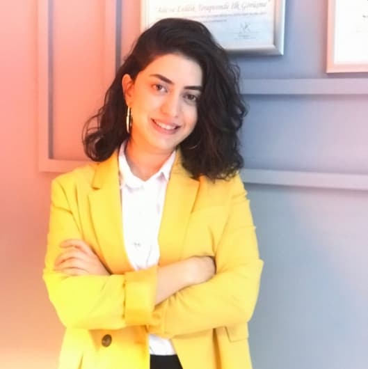 Psychologist Hande Özer Deniz
