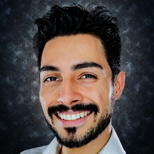 Dentist Adem Can Karaçor