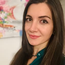 Specialist Dr. Ebru Kaval