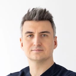 Surgeon Doğukan Özkan