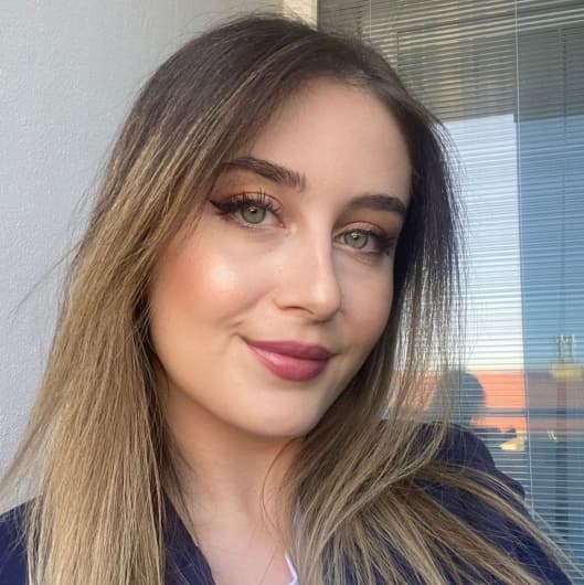 Psychologist Sena Boğday