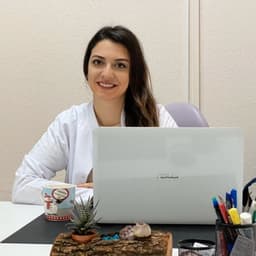 Dentist Özge Özdil Çeliksöz