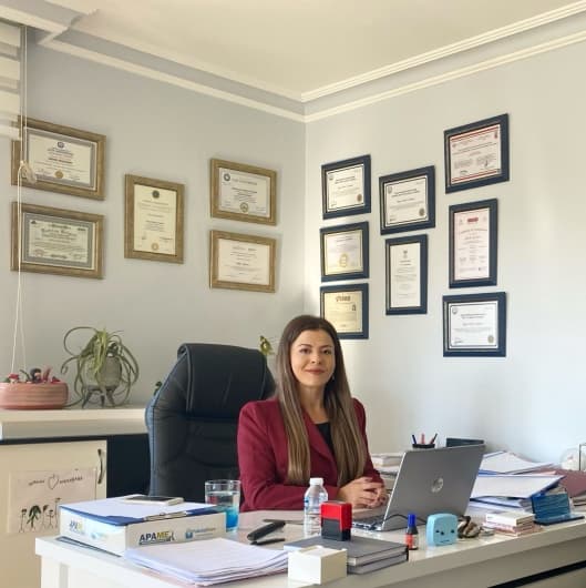 Psychologist Gözde Seçkiner