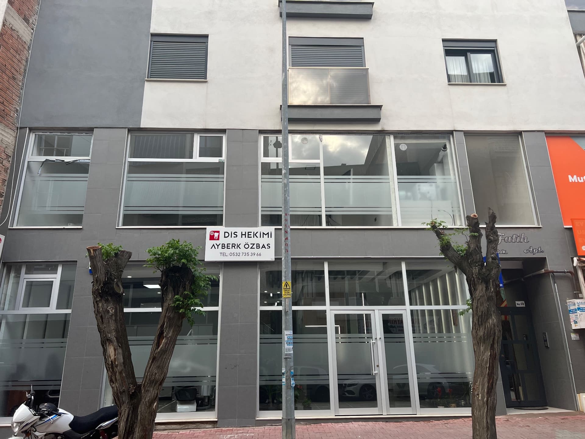 Dt. Ayberk Özbaş Fotoğraf 4