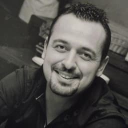 Specialist Dr. Yaşar Özmen