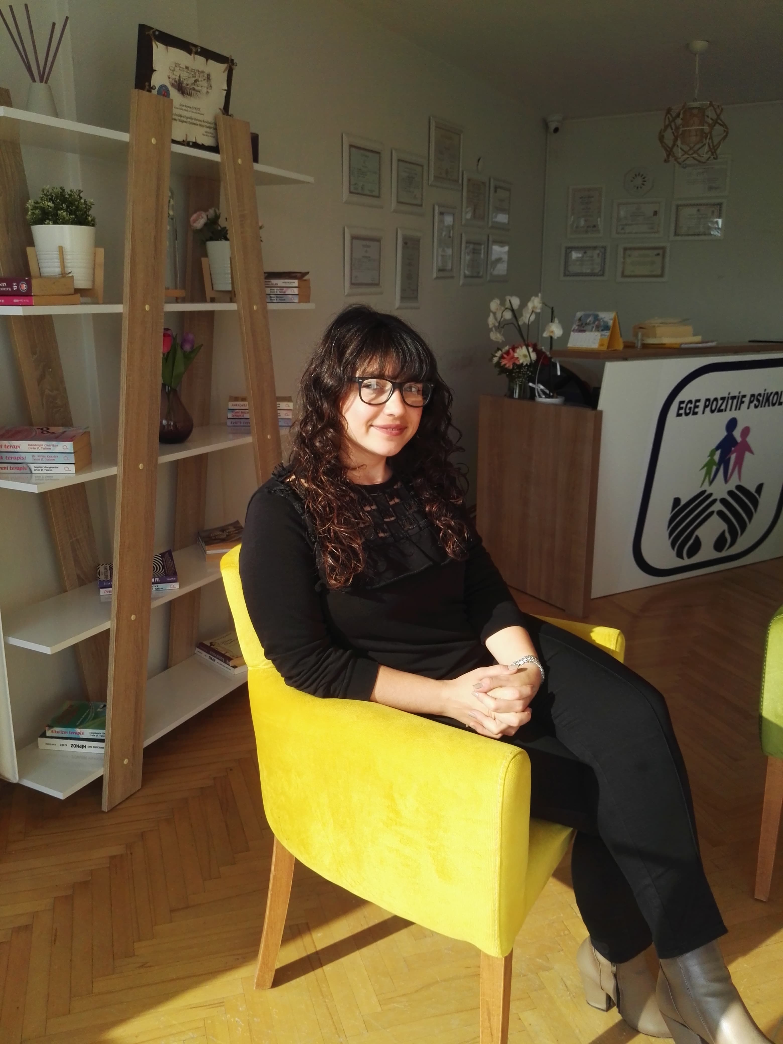 Psychologist Gökçe Sümekçi Fotoğraf 5