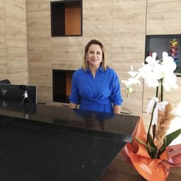 Dentist Defne Kanık