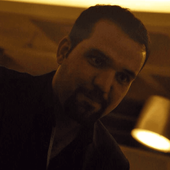 Psychologist Mustafa Ayaka