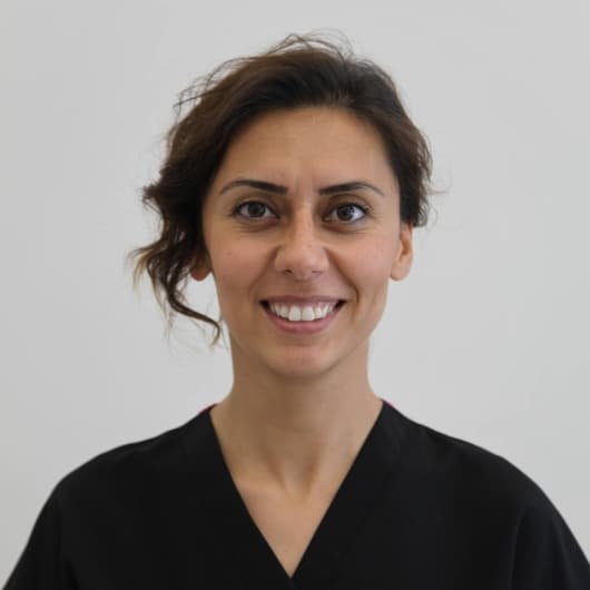 Dt. Deniz Bozoğlu