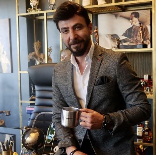 Surgeon Osman Ünsal Demir
