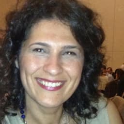 Dentist Bahar Özkaynak Korkmaz
