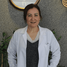 Dt. Özlem Özmen