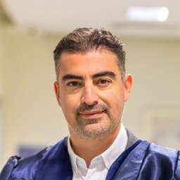 Prof. Emin Özcan