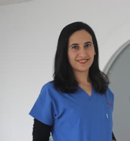 Dentist Gizem Çokçapar