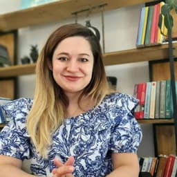Specialist Dr. Ceyda Deniz Semiz