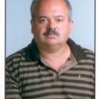 Dentist Ertuğrul Üstek