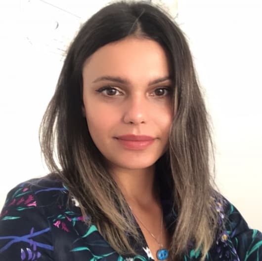 Physiotherapist Buse Kabak