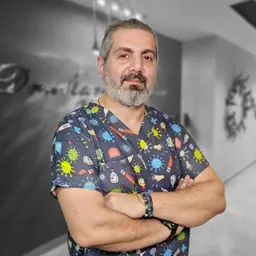Surgeon Murat Keskin
