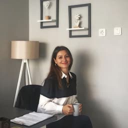 Psychologist Büşra Aslan İdik