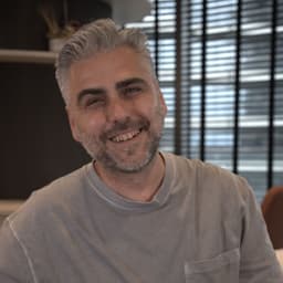Physiotherapist izzet ayyıldız