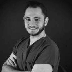 Dt. Eren Korunmuş