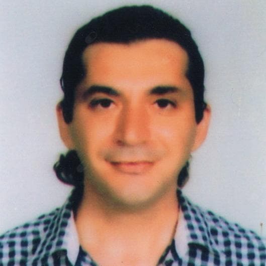 Surgeon Cihan Duman