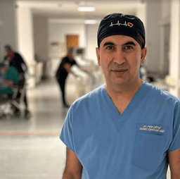 Surgeon Felat Çiftçi