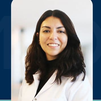 Dentist Betül Ayhan