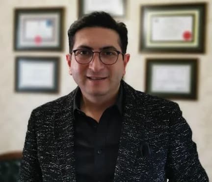 Prof. Dr. Ali Seven