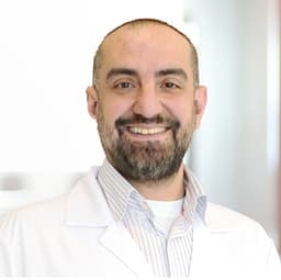 Surgeon Onur Akarca