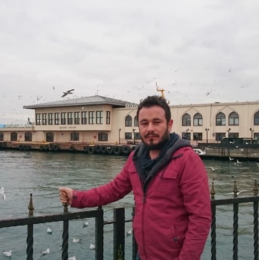 Psychologist Abdullah Yarış