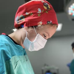 Surgeon Buğçe Ballıoğlu Güney