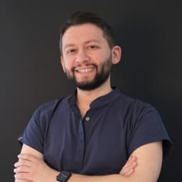 Dt. Gökhan Çiçekci