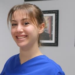 Dentist Yıldız Beyza Pehlivan