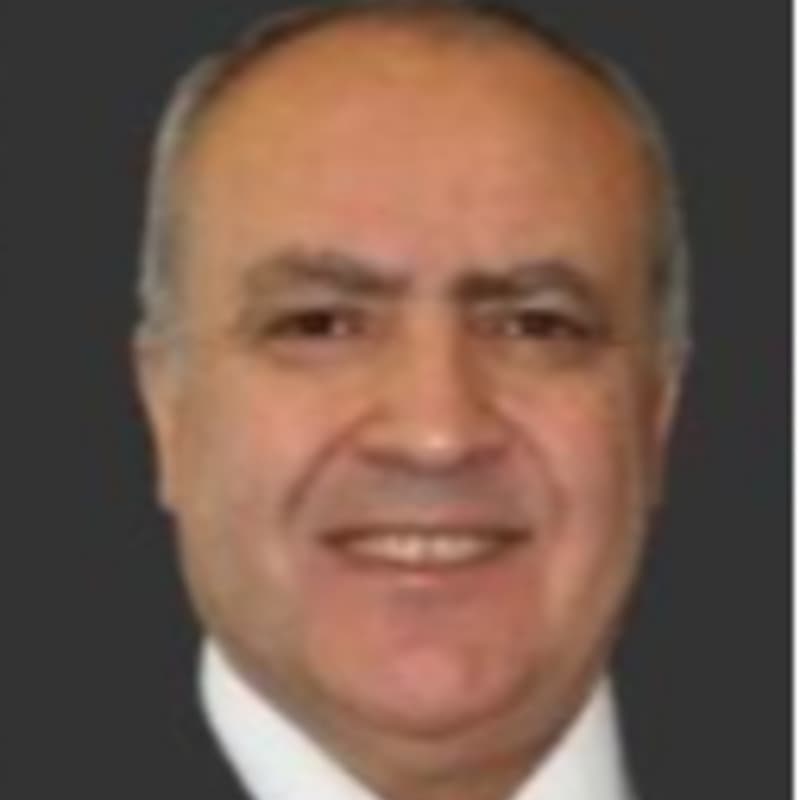 Specialist Dr. Nihat Özkan