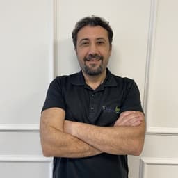 Physiotherapist Tahir Uyanık