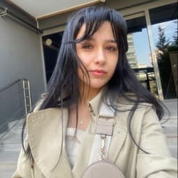 Psychologist Aslı Bilsel