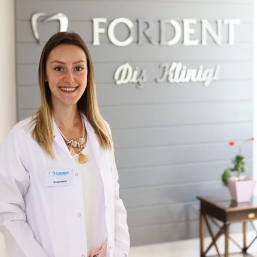 Dentist Selin Yazıcı