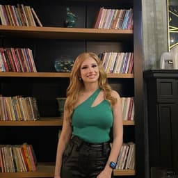 Psychologist Merve Örekşele