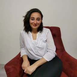 Dr. Neşe Kurt Demirbaş
