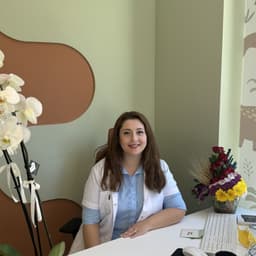 Dt. Ayşe İpek Gün Topcu