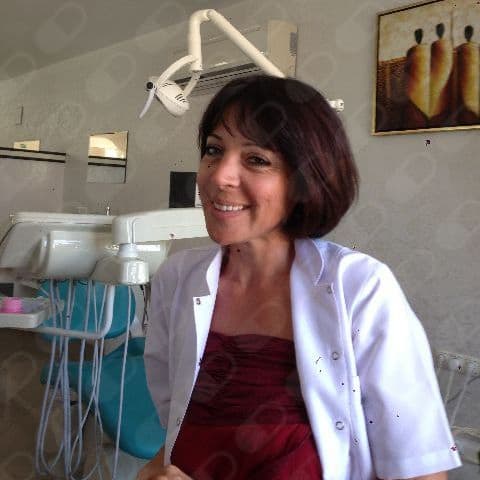 Dentist Hande Erten