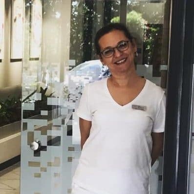Dentist Bahar Gürkan Aras