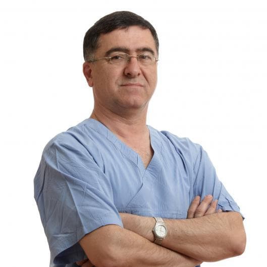 Surgeon M. Müfit Günel