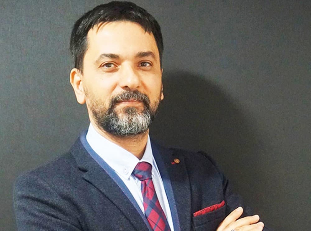 Dr. Ercan Karabacak