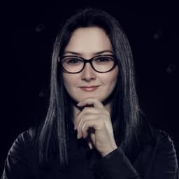 Psk. Esra Canbazlar
