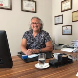 Specialist Dr. Servet Usta