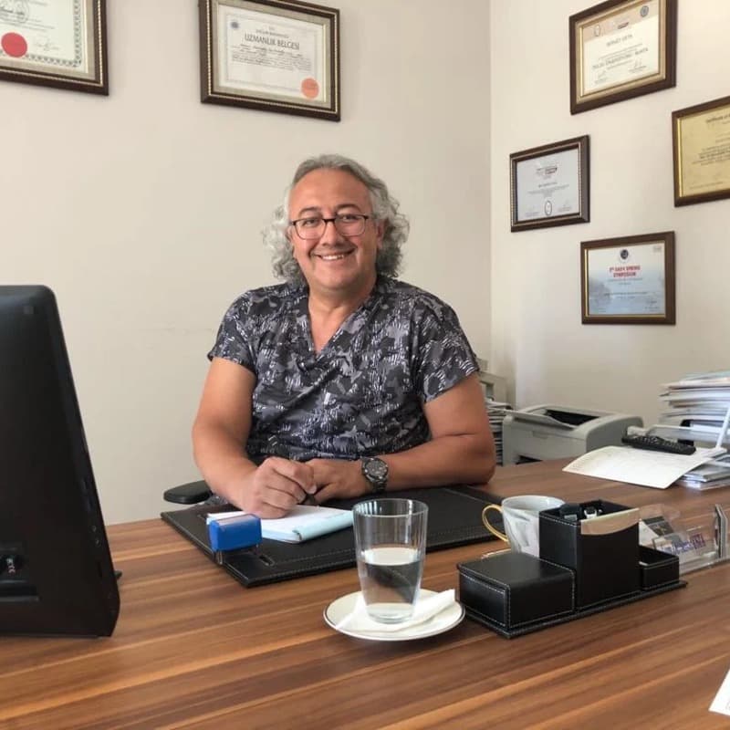 Specialist Dr. Servet Usta