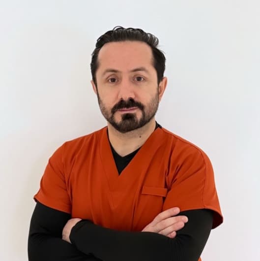 Dentist Tolga Yazlık