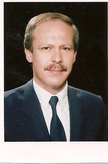Dt. Noyan Bakır